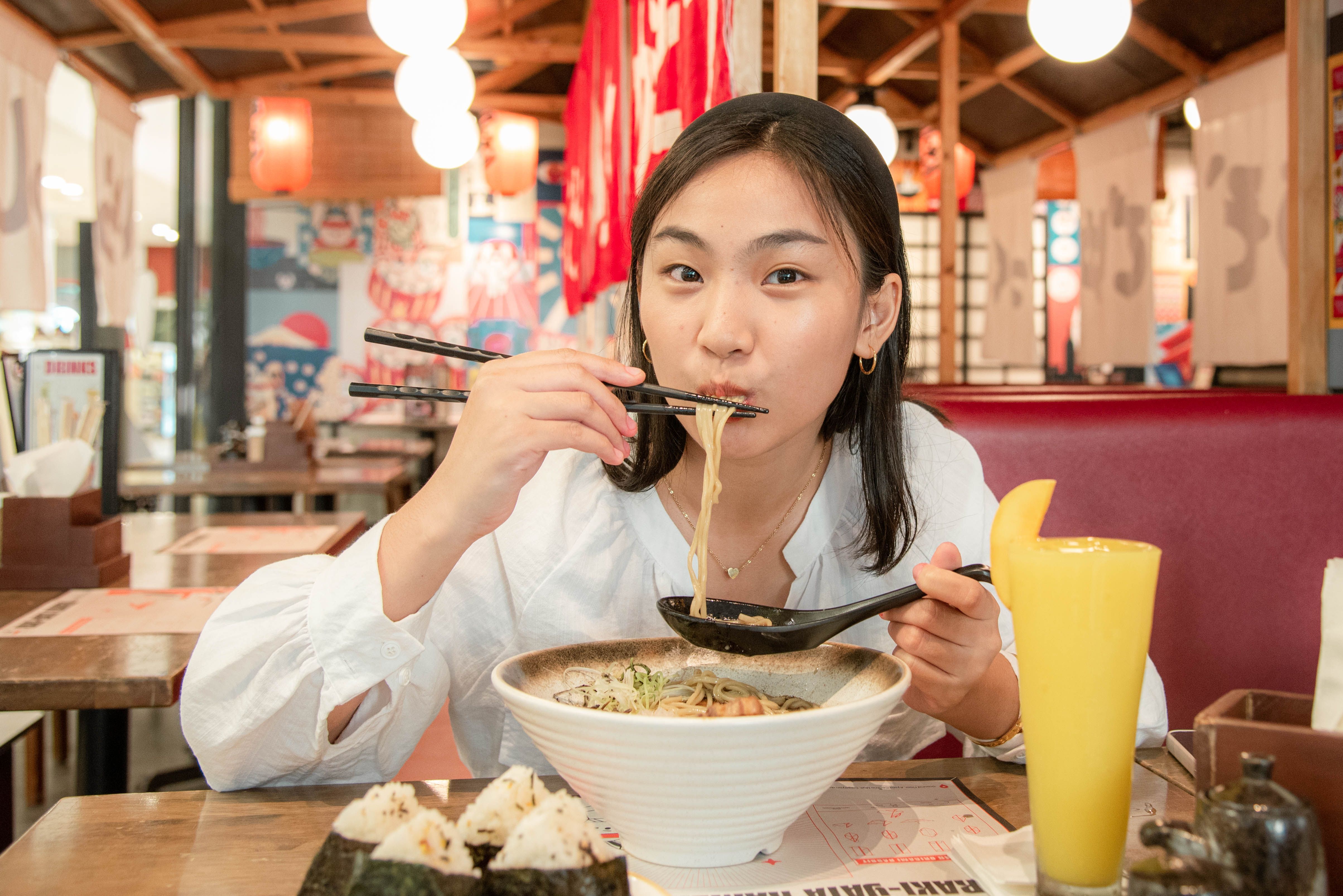 Eating lady